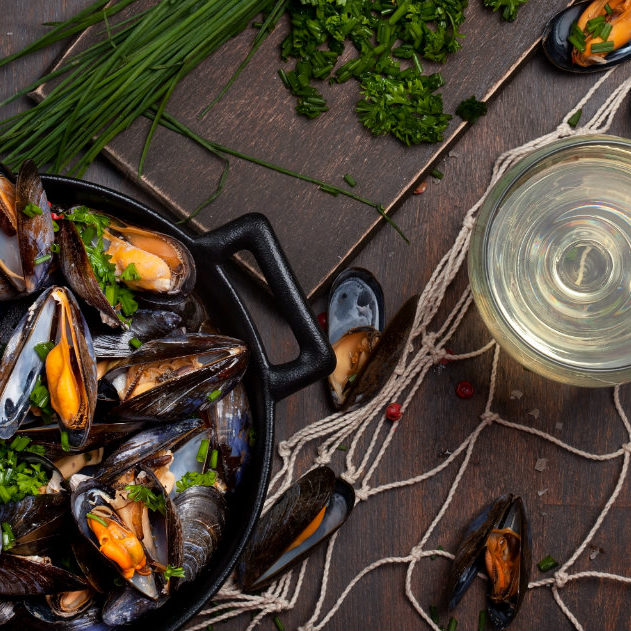 Vino e frutti di mare